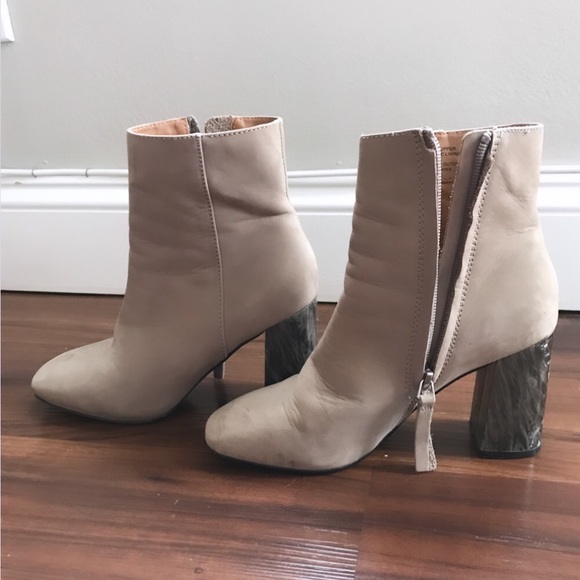 Steve Madden Women’s Patina Ankle Boots - Picture 3 of 6